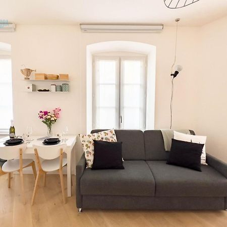 Corridoni 2B Tirabora Short Rent Apartman Trieszt Kültér fotó