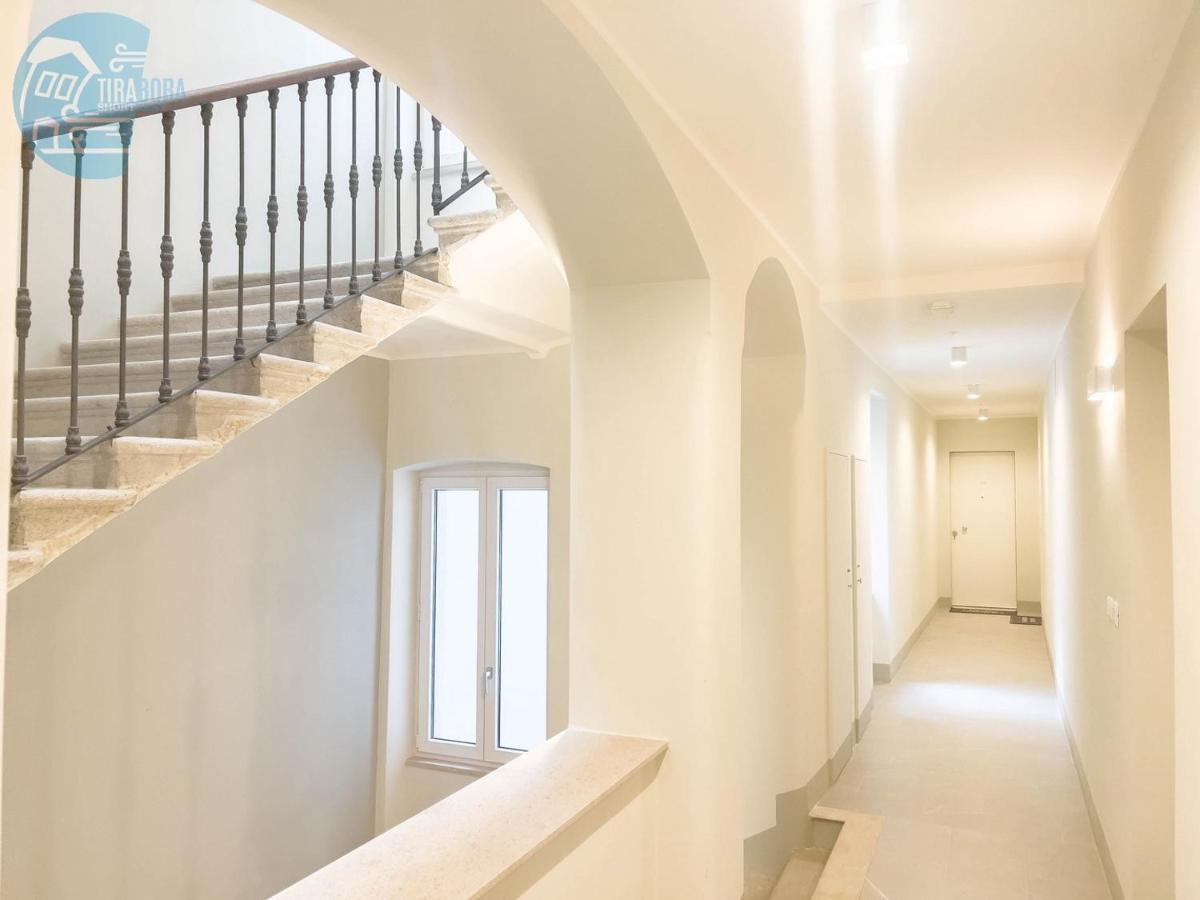 Corridoni 2B Tirabora Short Rent Apartman Trieszt Kültér fotó