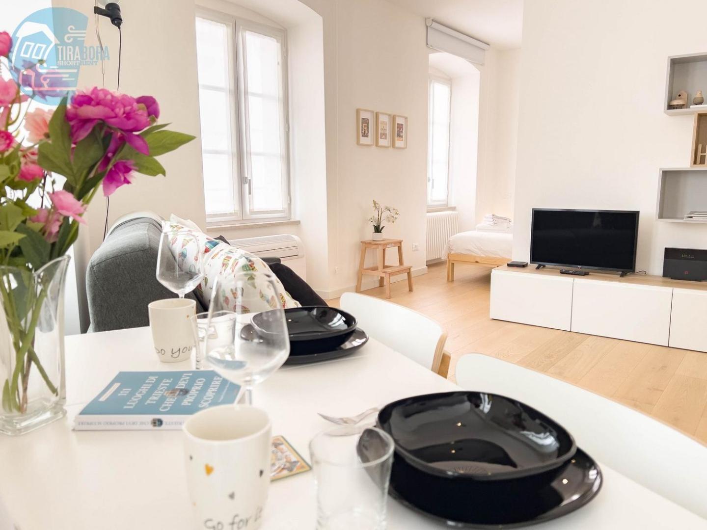 Corridoni 2B Tirabora Short Rent Apartman Trieszt Kültér fotó