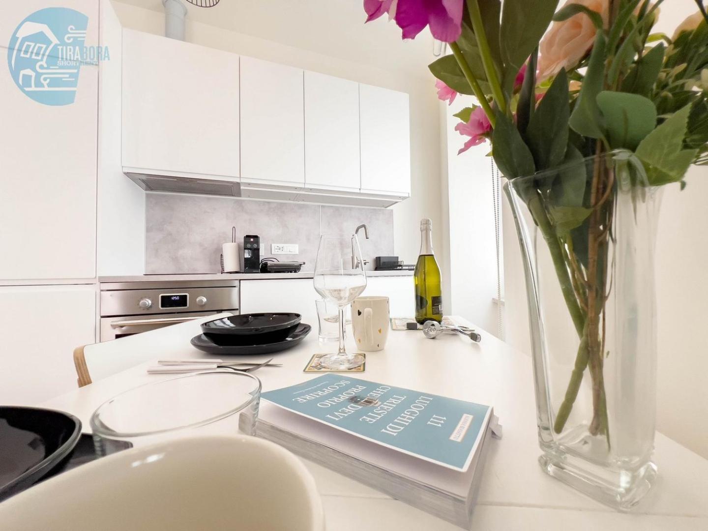 Corridoni 2B Tirabora Short Rent Apartman Trieszt Kültér fotó