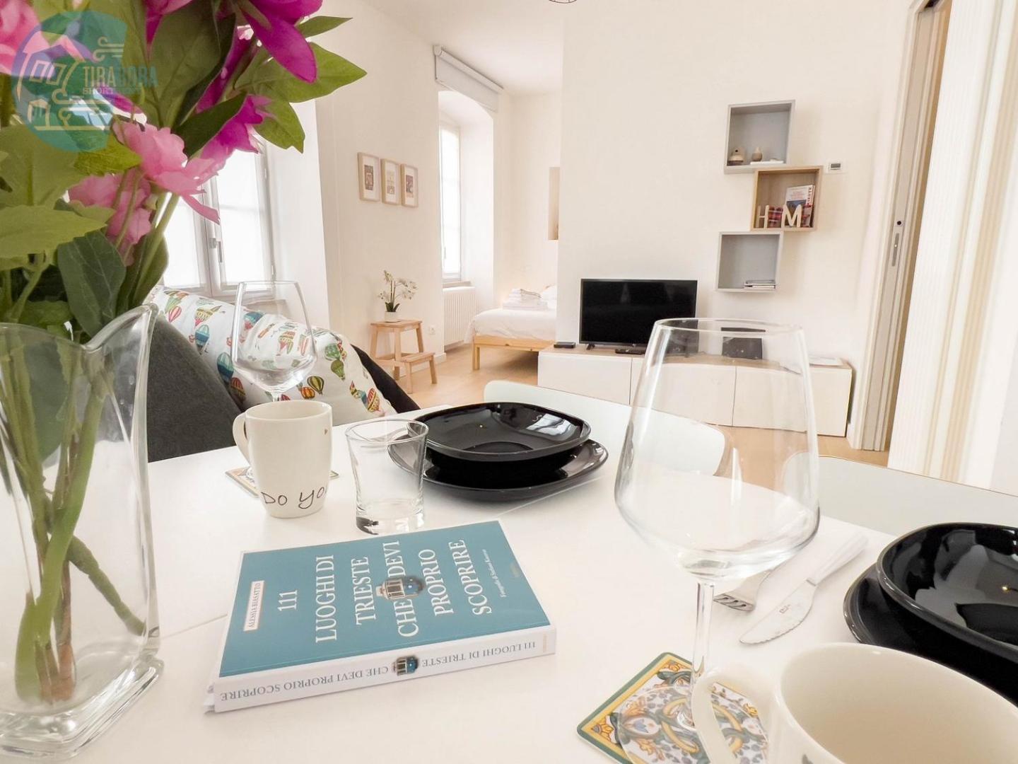 Corridoni 2B Tirabora Short Rent Apartman Trieszt Kültér fotó